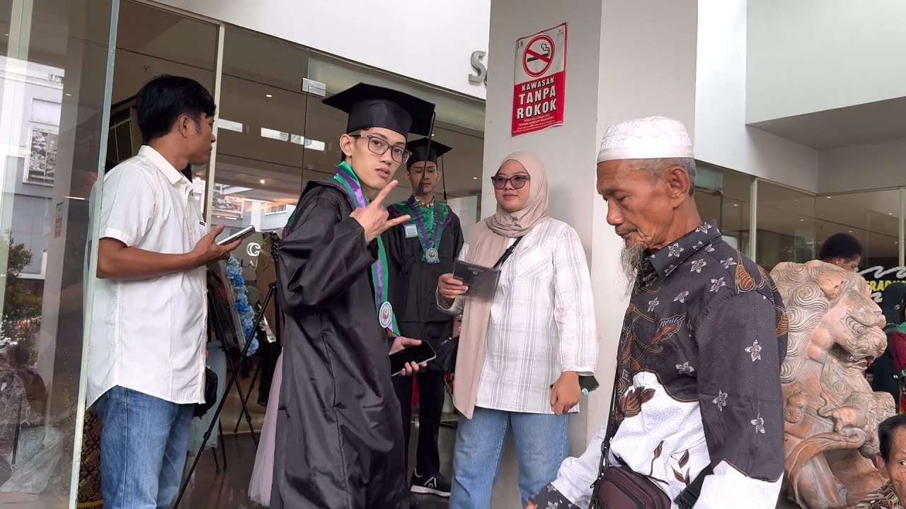 SELAMAT, BUNGSU SUDAH SARJANA🥳🔥