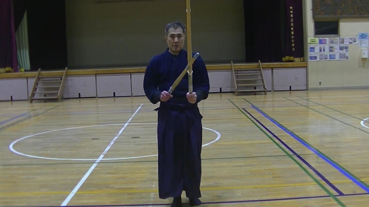 (一人稽古）踏み込み足での空間打突（右足前から右踏み込み）　正面から　#二刀　　#剣道