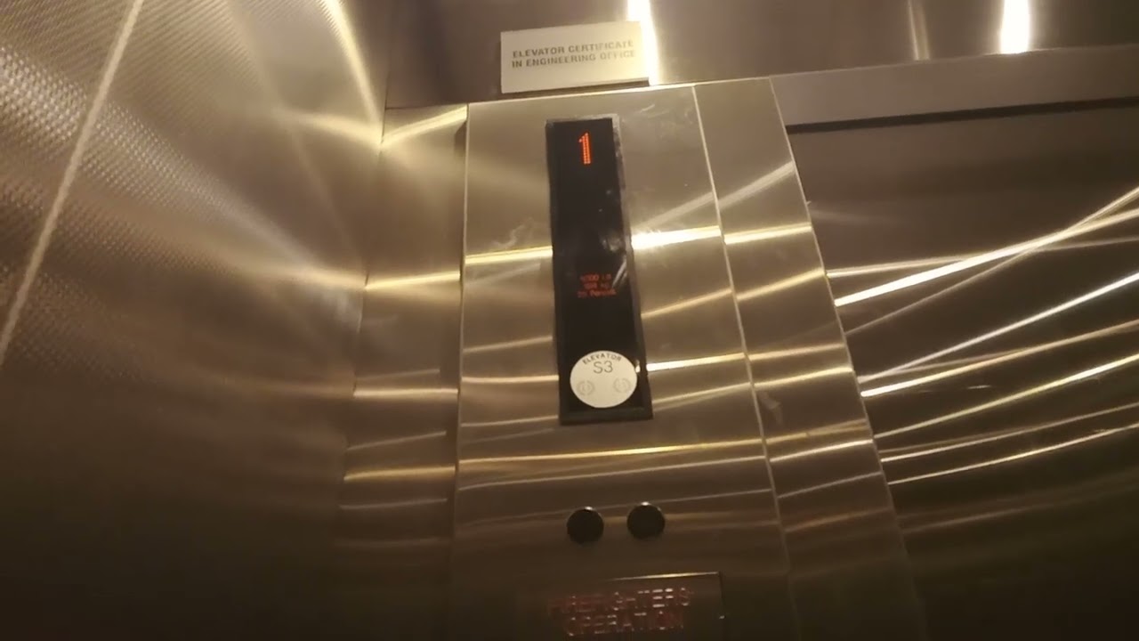 Service elevator