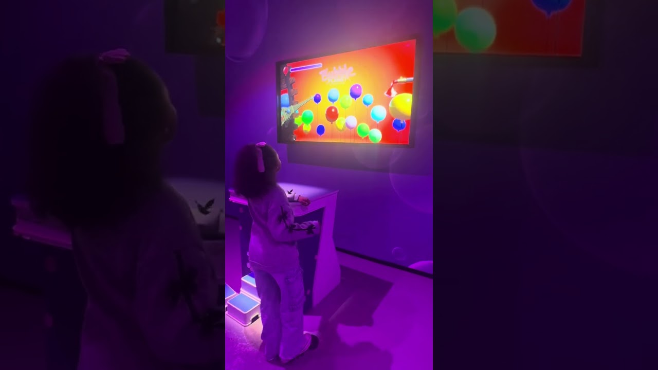 An hour at Bubble Planet in 3minutes.  