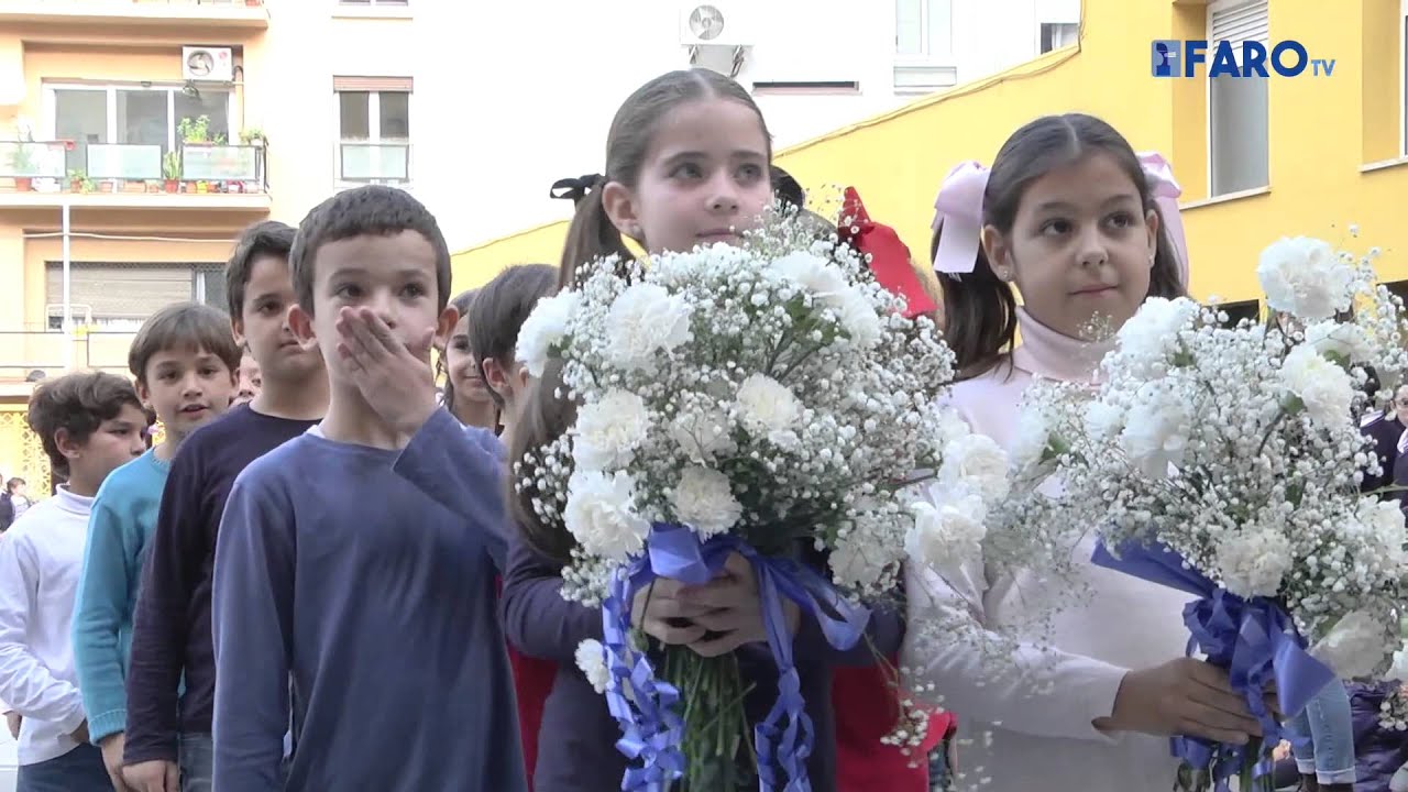 Con flores a la 'Inmaculada'