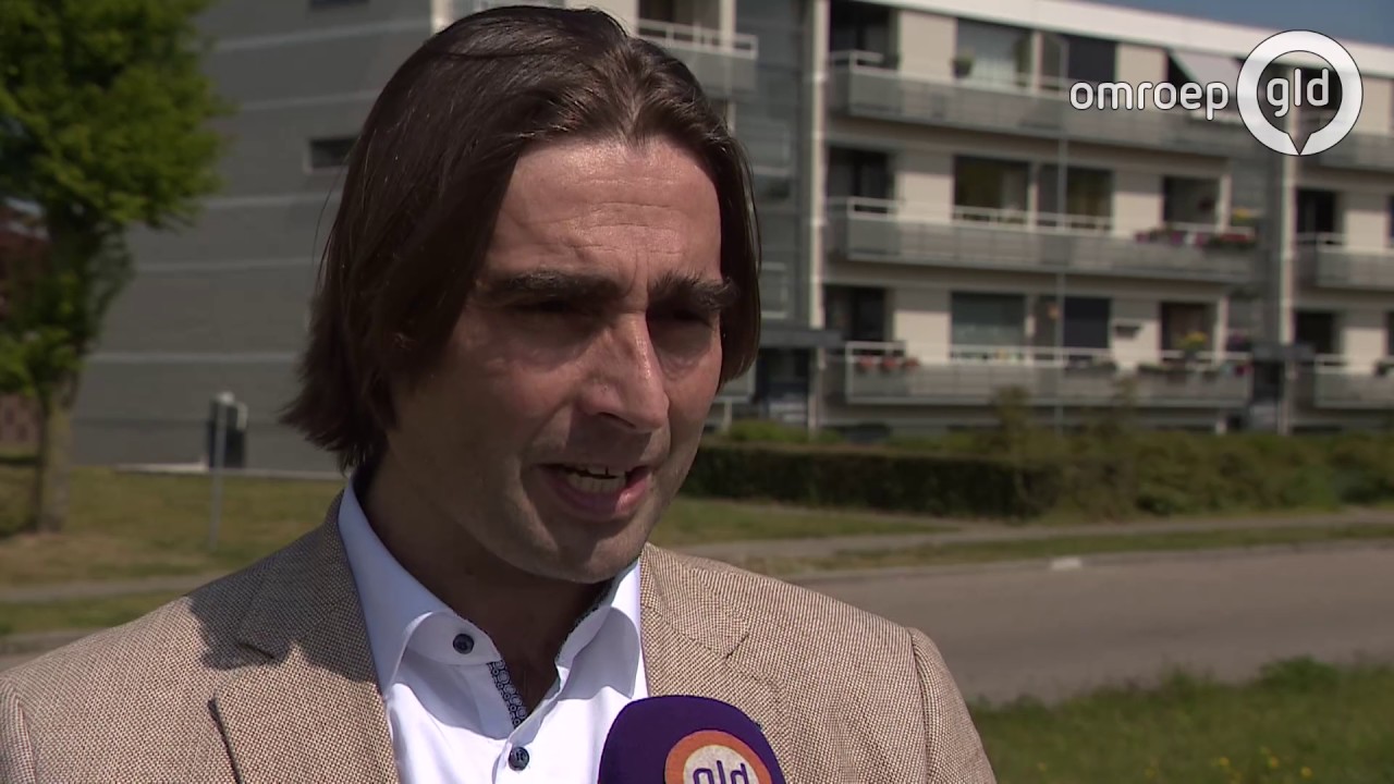 'Asbest weghalen kan best met minder veiligheidsmaatregelen'