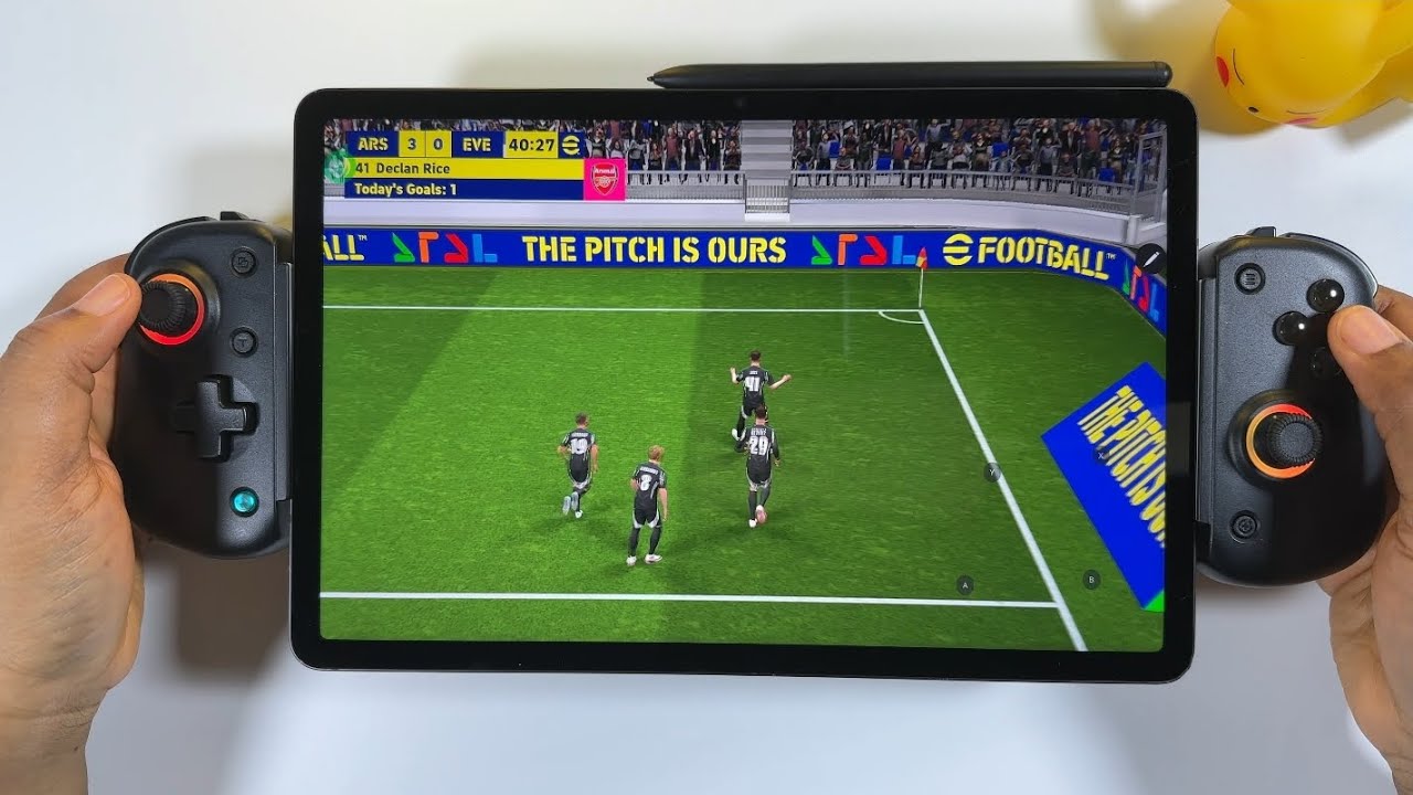 How to play eFootball 25 mobile with a controller