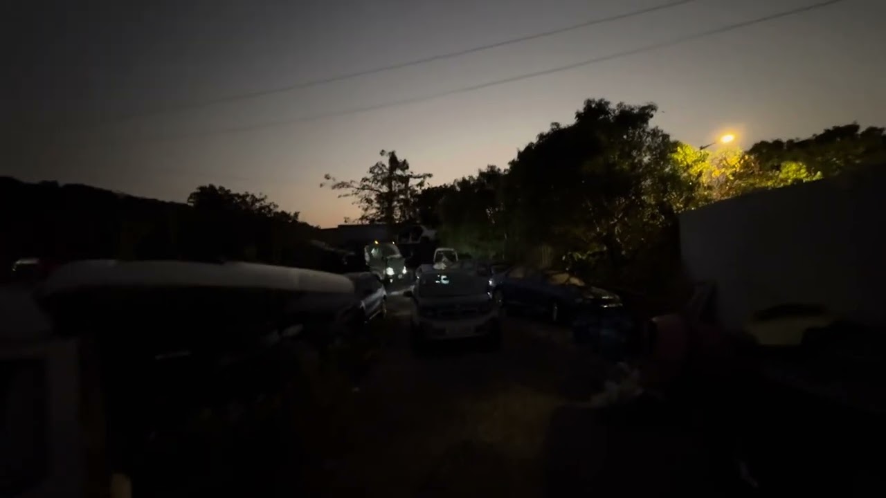 猛鬼 廢車場