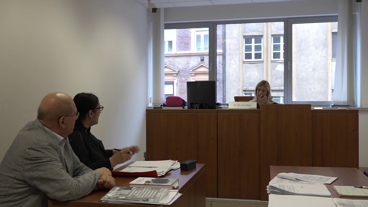 Normakontroll a Ruszwurm cukr&aacute;szda helyis&eacute;g b&eacute;rleti szerződ&eacute;se &uuml;gy&eacute;ben