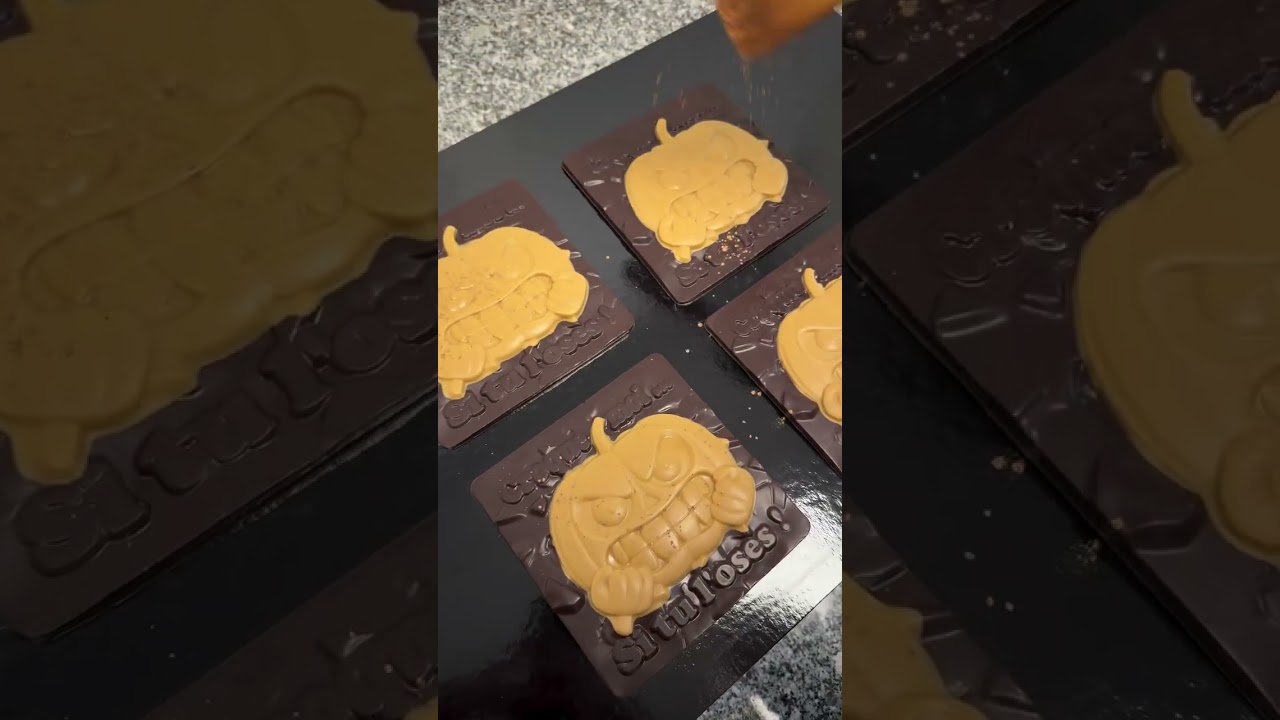 ℋ𝒶𝓁𝓁ℴ𝓌ℯℯ𝓃 &bull;&bull;&bull;Thank you#chocolat #pastry #fdporn#albi #albitourisme #tarn #halloween