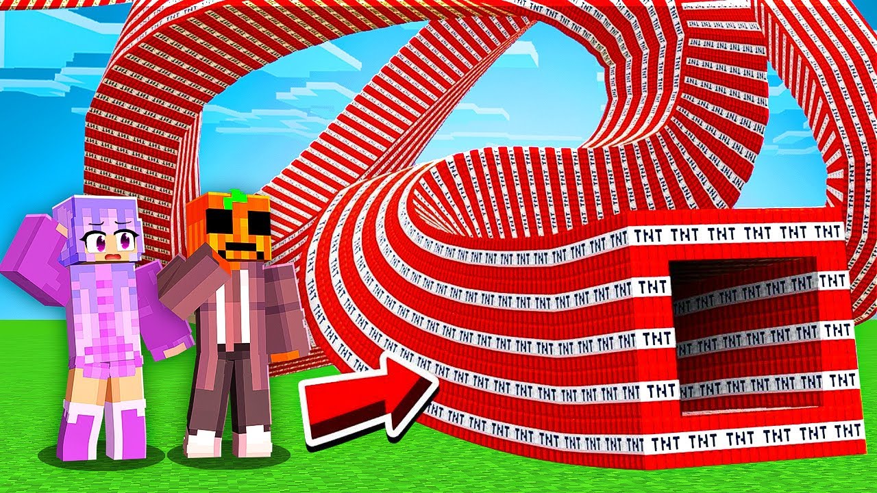 Entramos al Portal Más LARGO de TNT en Minecraft!