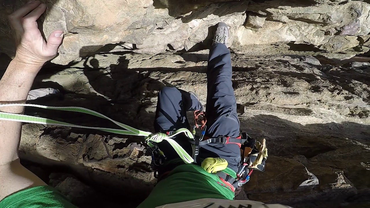 Boar's Head Abseil at Katoomba
