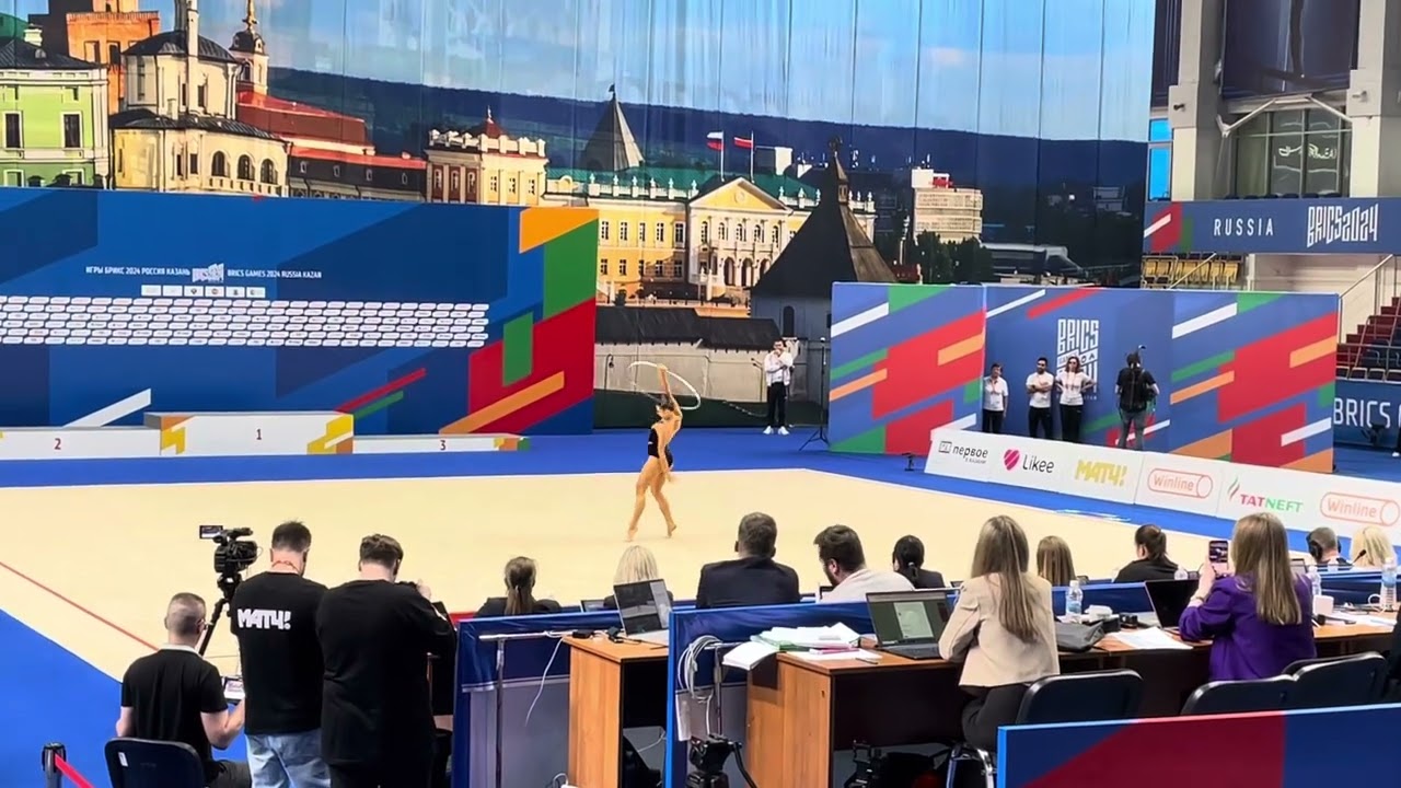 Лала Крамаренко обруч «БРИКС» 2024
