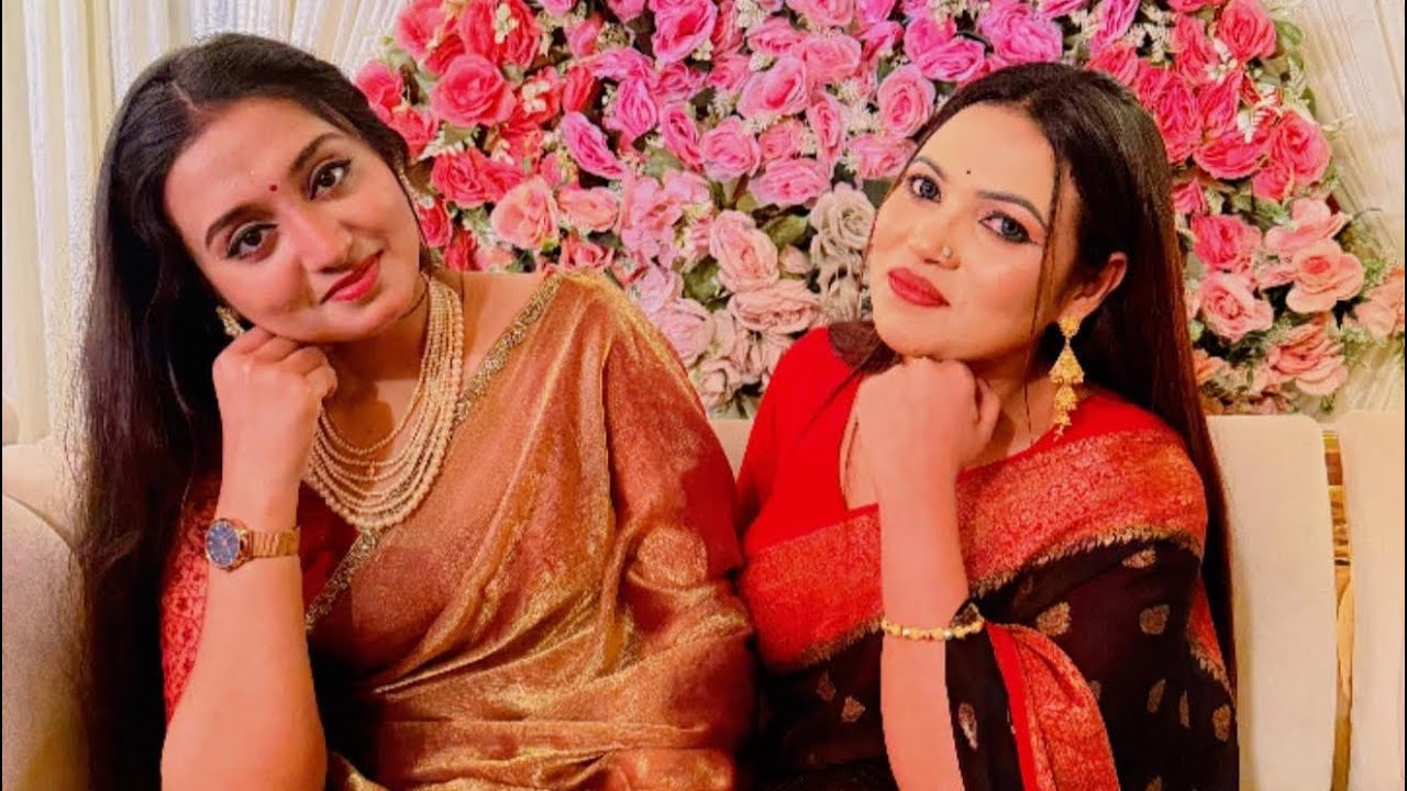 অনেকদিন পর এএসপি পলাশ সাহার স্ত্রী সুস্মিতা সাহা জনসমক্ষে এসেছেন ভাইয়ের বিয়ে উপলক্ষে।