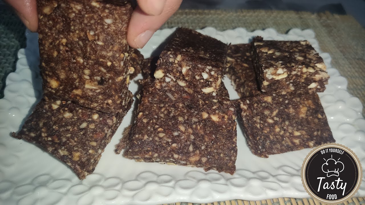 DELICIOUS Soft Protein bars with ONLY 3 ingredients 😋 NO OVEN! NO SUGAR and GLUTEN FREE! 😋😋