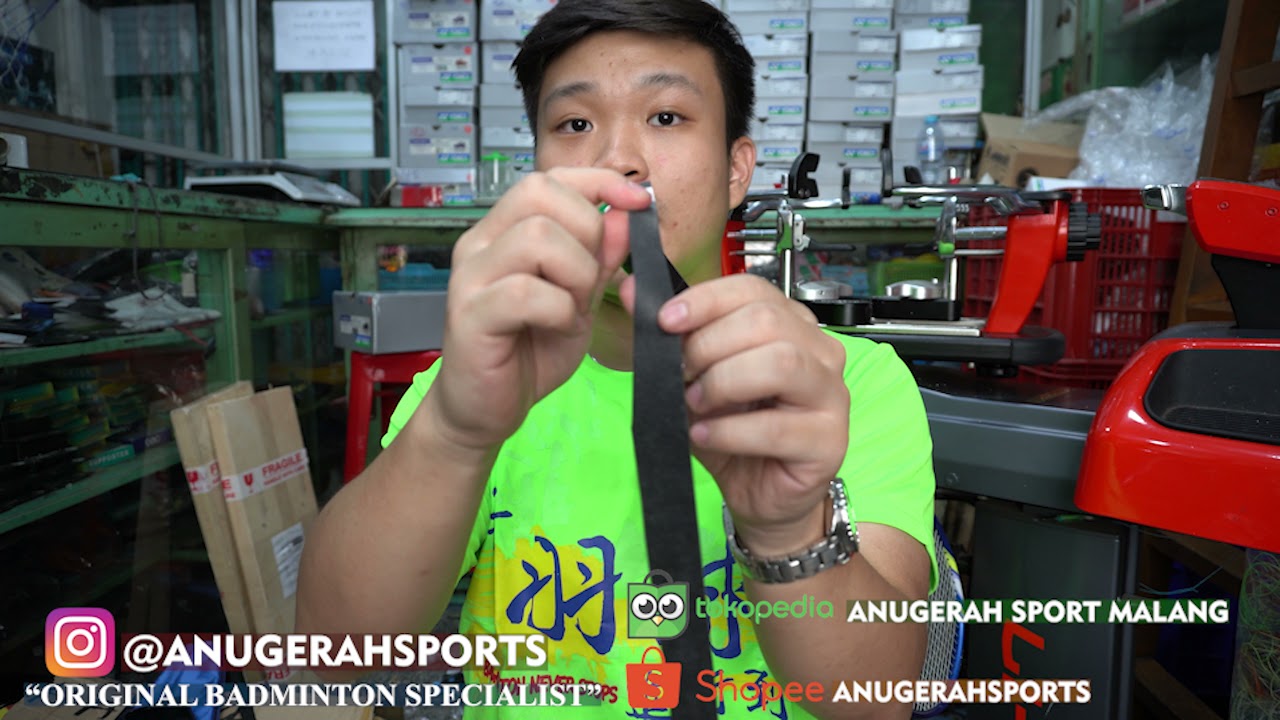 TIPS CARA PASANG OVER GRIP KE RAKET BADMINTON KESAYANGAN KALIAN by @anugerahsports