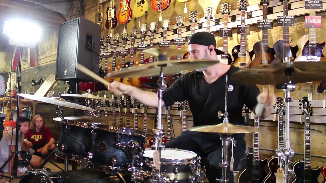 Periphery's Matt Halpern playing through 