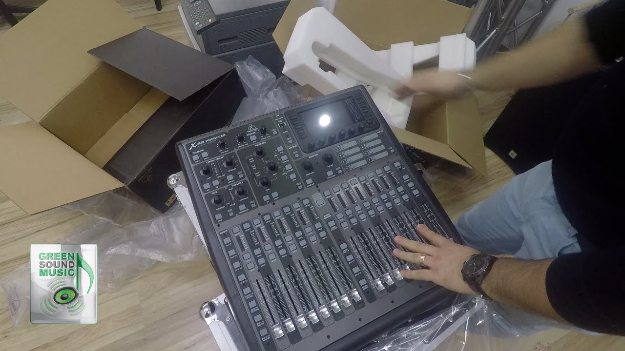 UNBOXING / REVIEW Behringer X32 Producer - RO