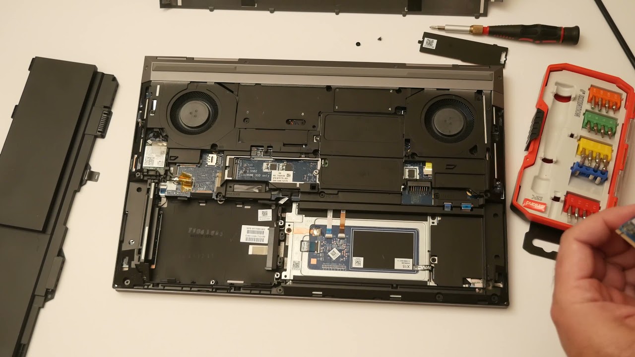 A Look inside the HP ZBook Fury 15 G8
