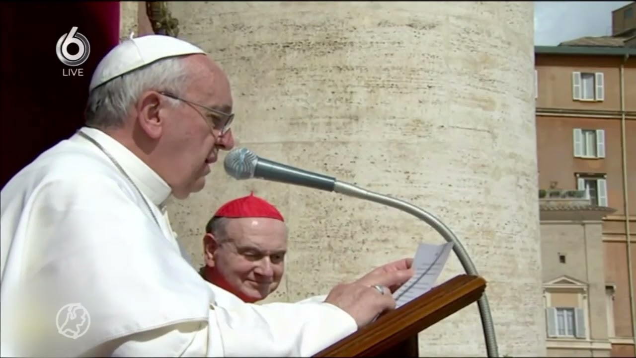 Einde Bloemversiering Sint Pietersplein #bedanktvoordebloemen #bloemenvoordepaus #flowersforthepope