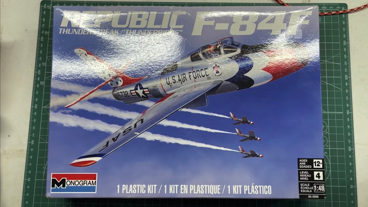 Monogram Republic F-84F Thunderstreak 1/48 Scale Model Aircraft