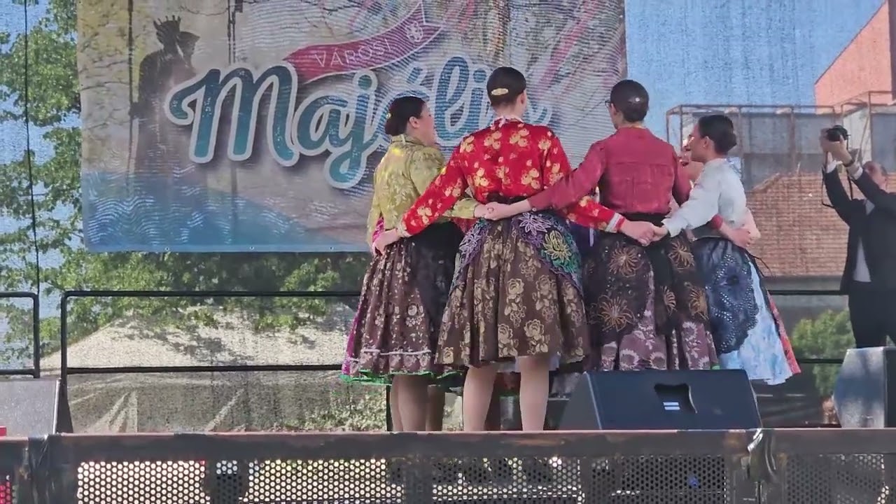 Magyarbődi karikázó és csárdás