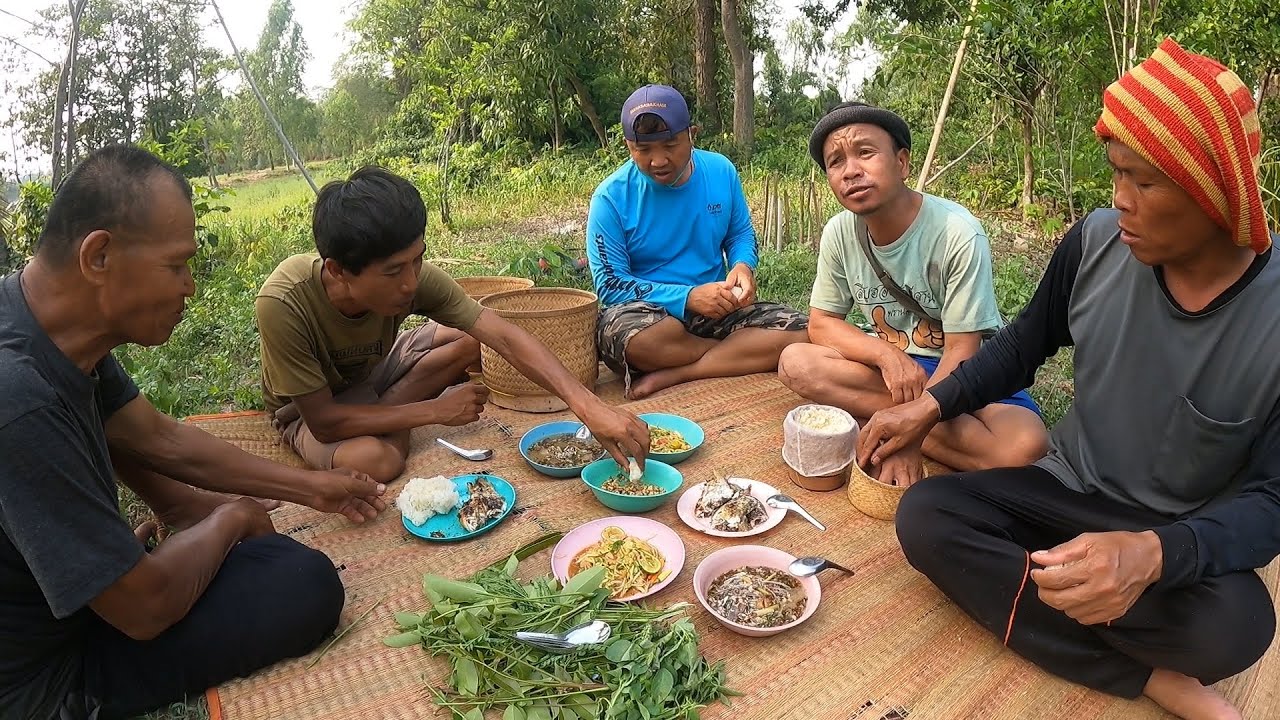 ตึกแห!! ปิ้งปลากินข้าวป่า หาอยู่หากินตามวิถีอีสานบ้านเฮา