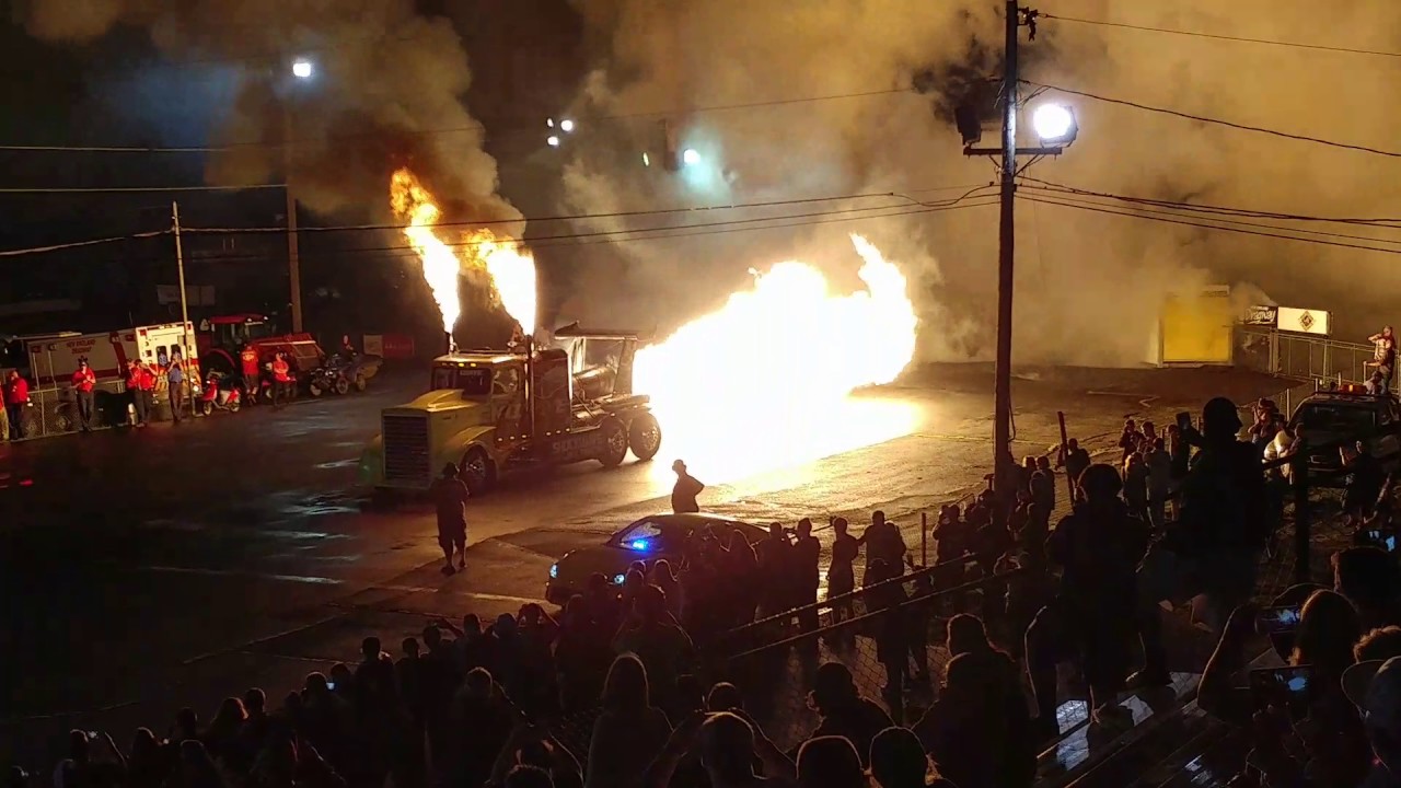 Shockwave triple jet truck delivers an epic ending to a rained out show