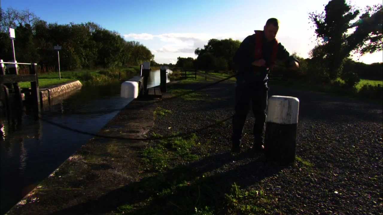 Lock Operation on the Ireland's Grand & Royal Canals and Barrow Navigation