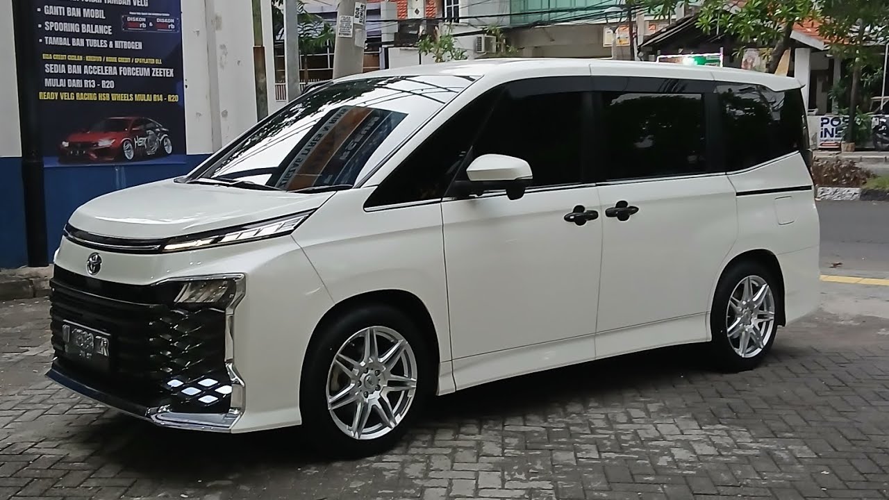 Voxy Modifikasi Velg Hsr R18 Type Naram Pakai Ban Accelera Tampil Lebih Ganteng 