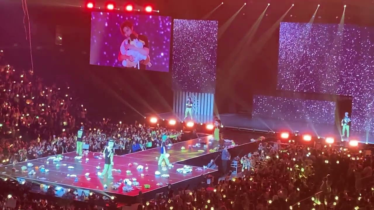 NCT Dream - My Youth, Walk You Home & Goodbye at The Dream Show 2: In A Dream in LA 2023 (fancam)