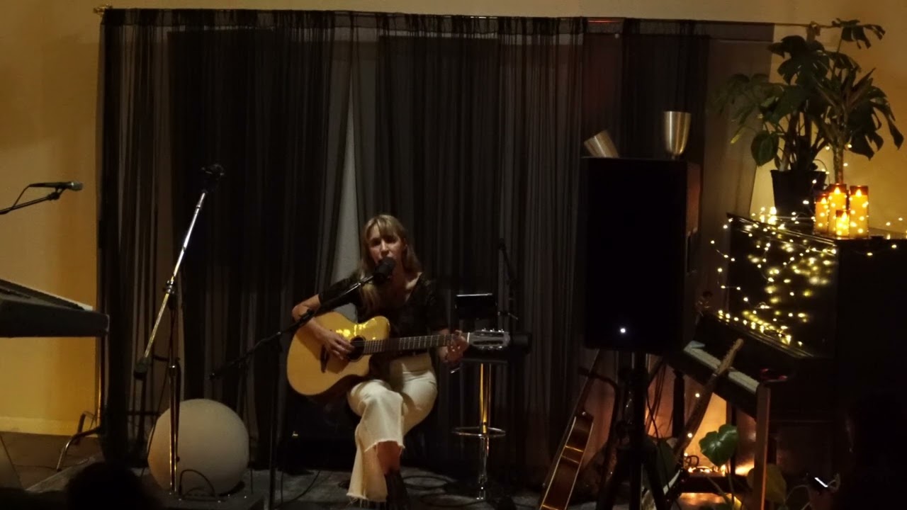 Elsa, original song by Fenella Phoebe, Live at Ned's Tiny House
