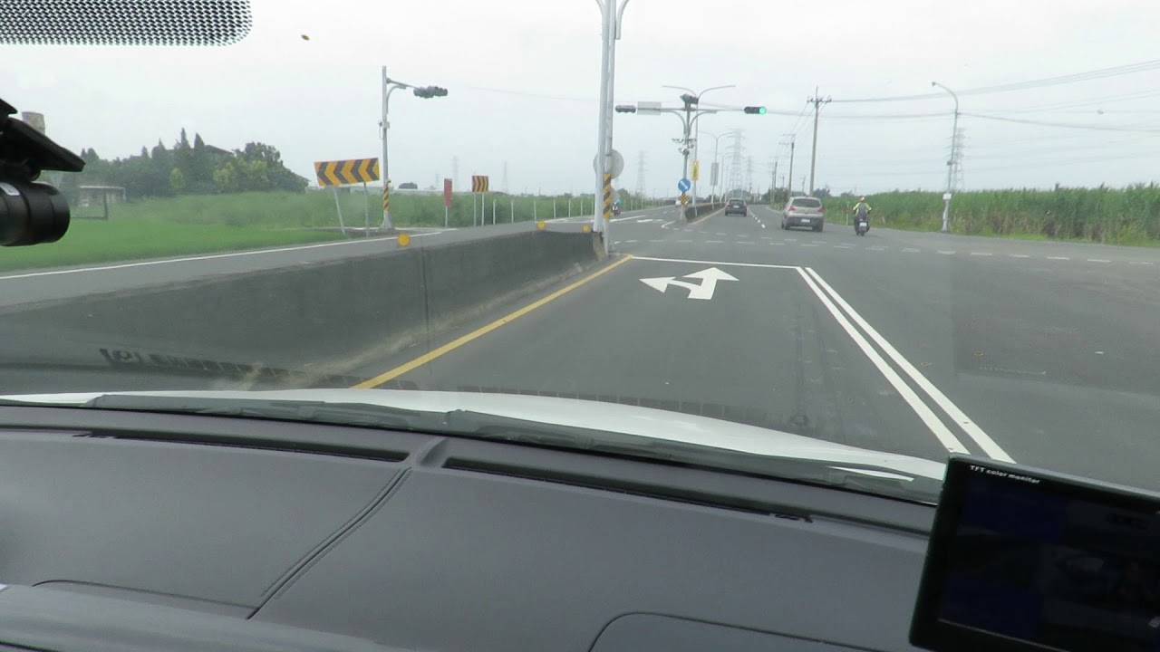 中正駕訓班教練道路考照教學。歡迎中正駕訓班學員看影片學習。