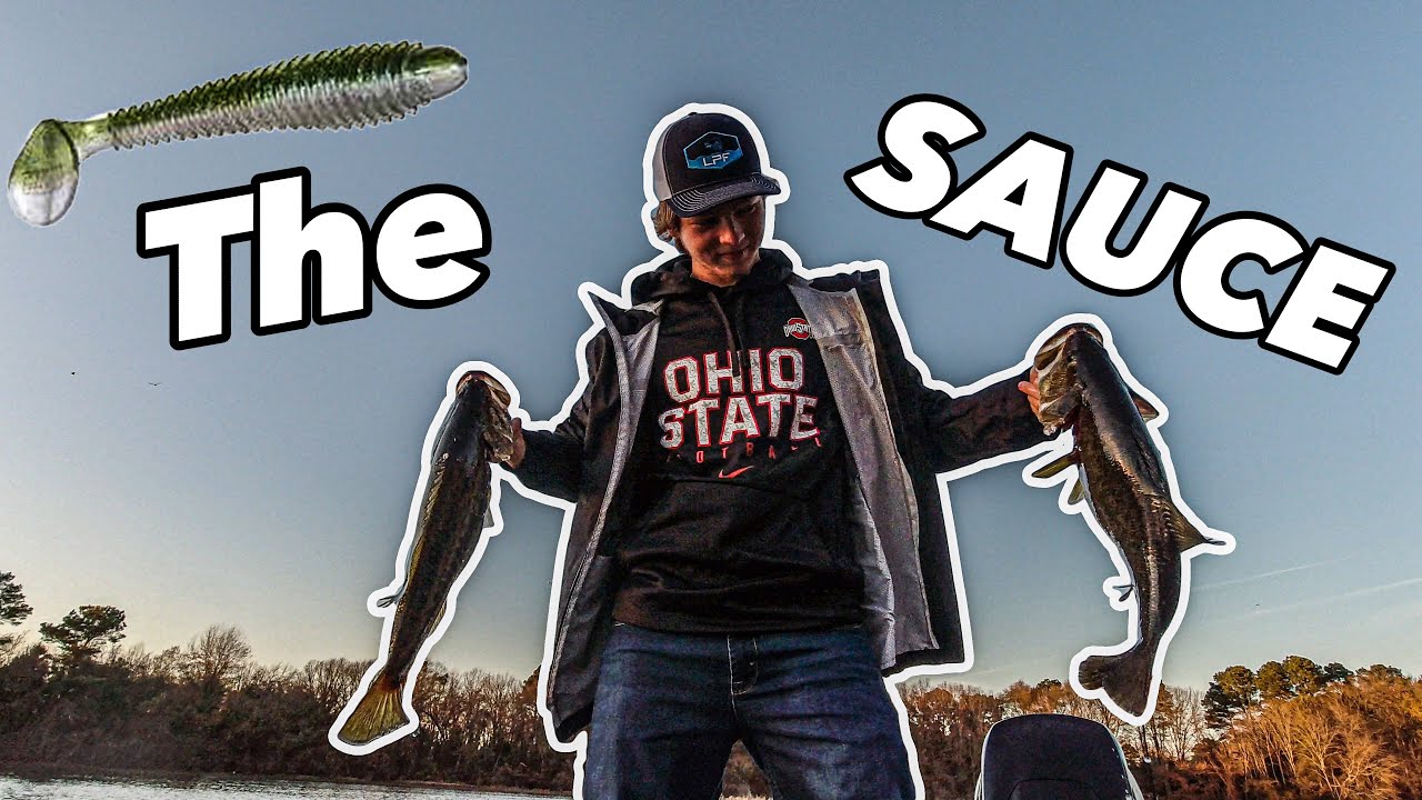 Googan Saucy Swimmer SLAMS in ULTRA clear water! / Fishing heavy grass with swimbait