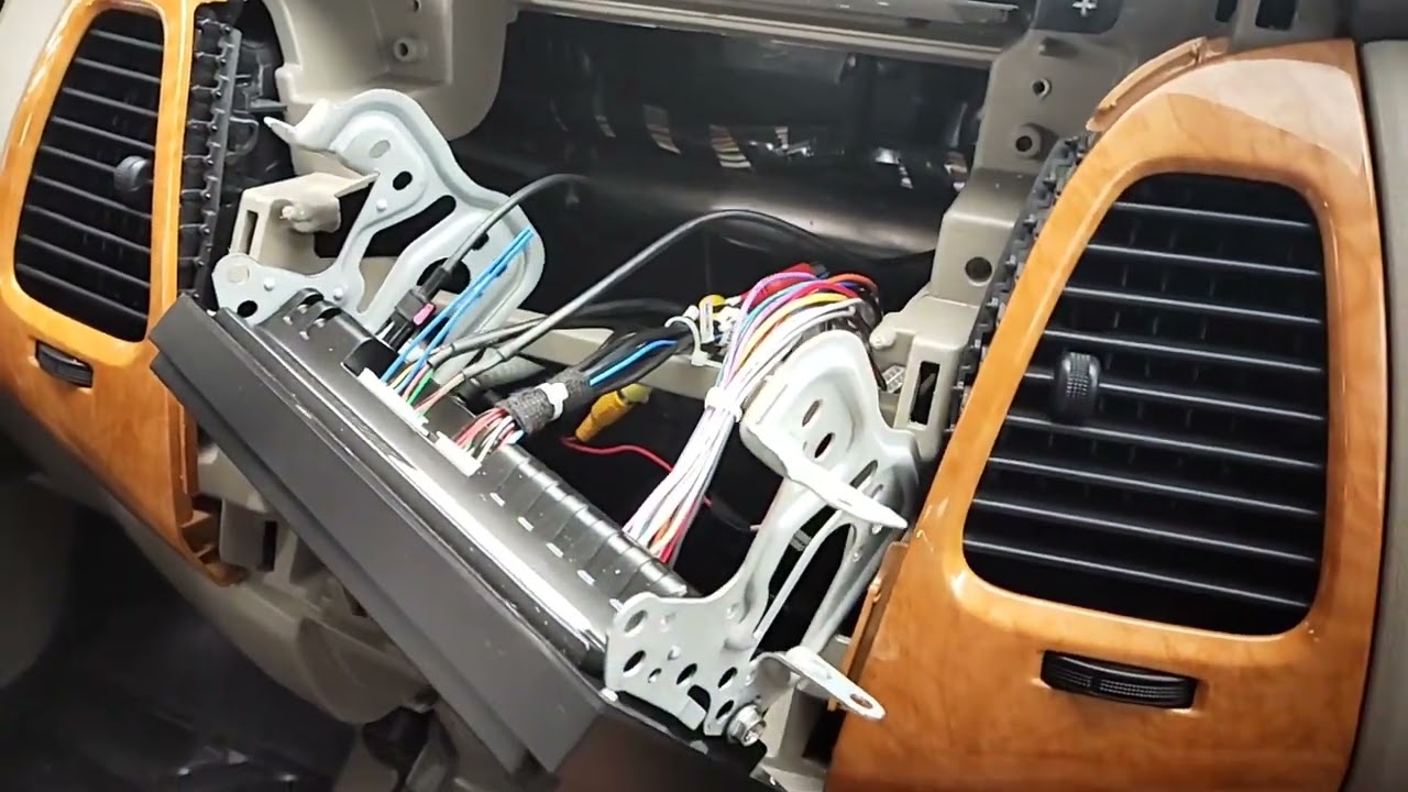 Paano magpalit ng Toyota Innova Gen 1 stock stereo ng  3,330 pesos na android head unit
