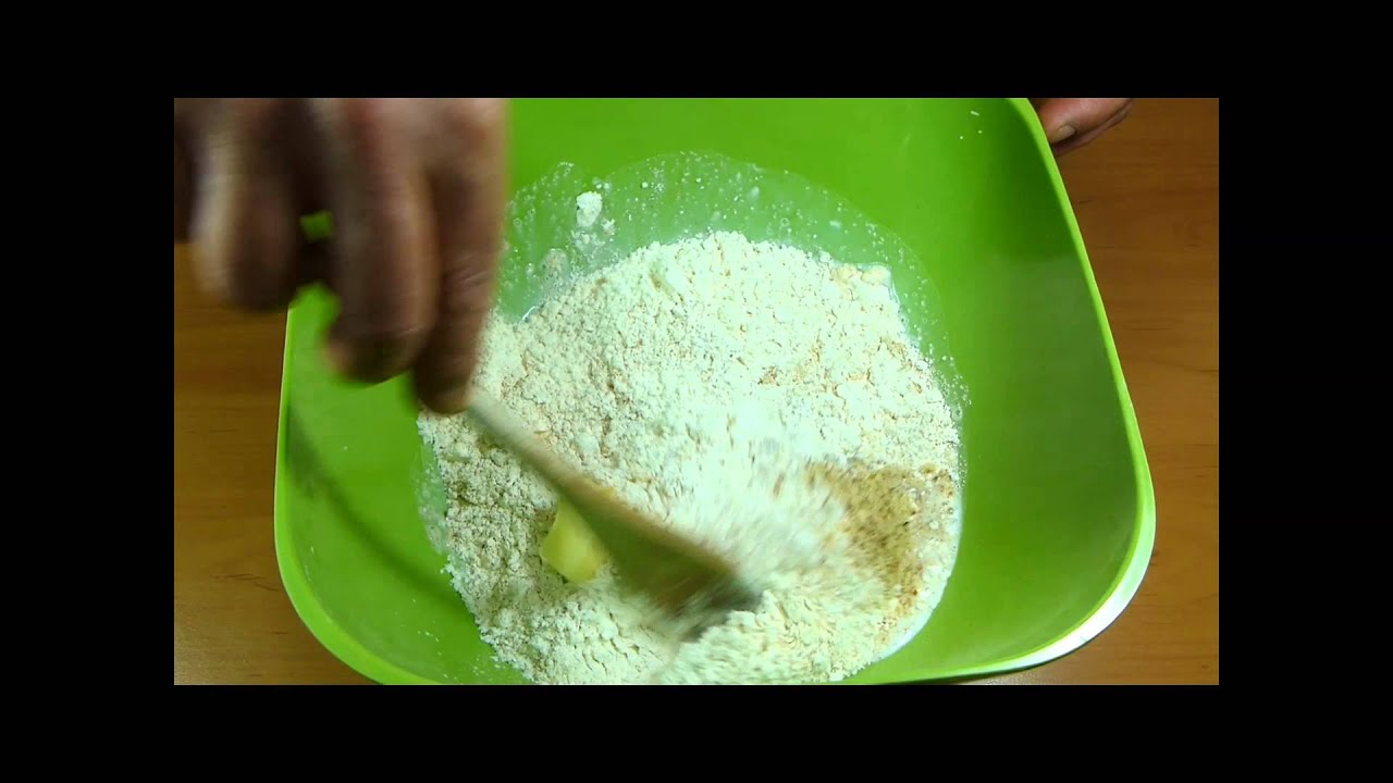 Trenza de nueces, orejones y pasas. Receta paso a paso