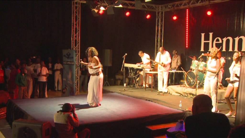 TANDAWAZI ON MASHARIKI MIX