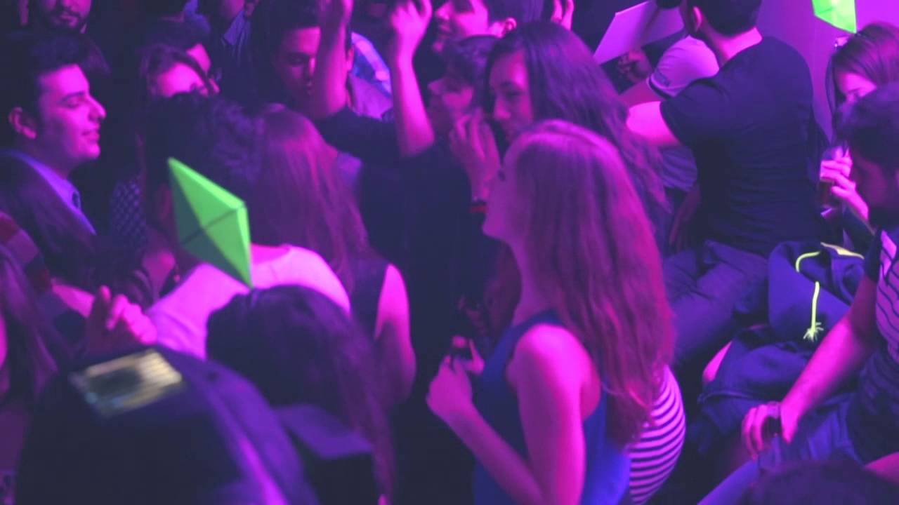 The Sims House Party The Sims House Party ( OFFICIAL AFTERMOVIE )