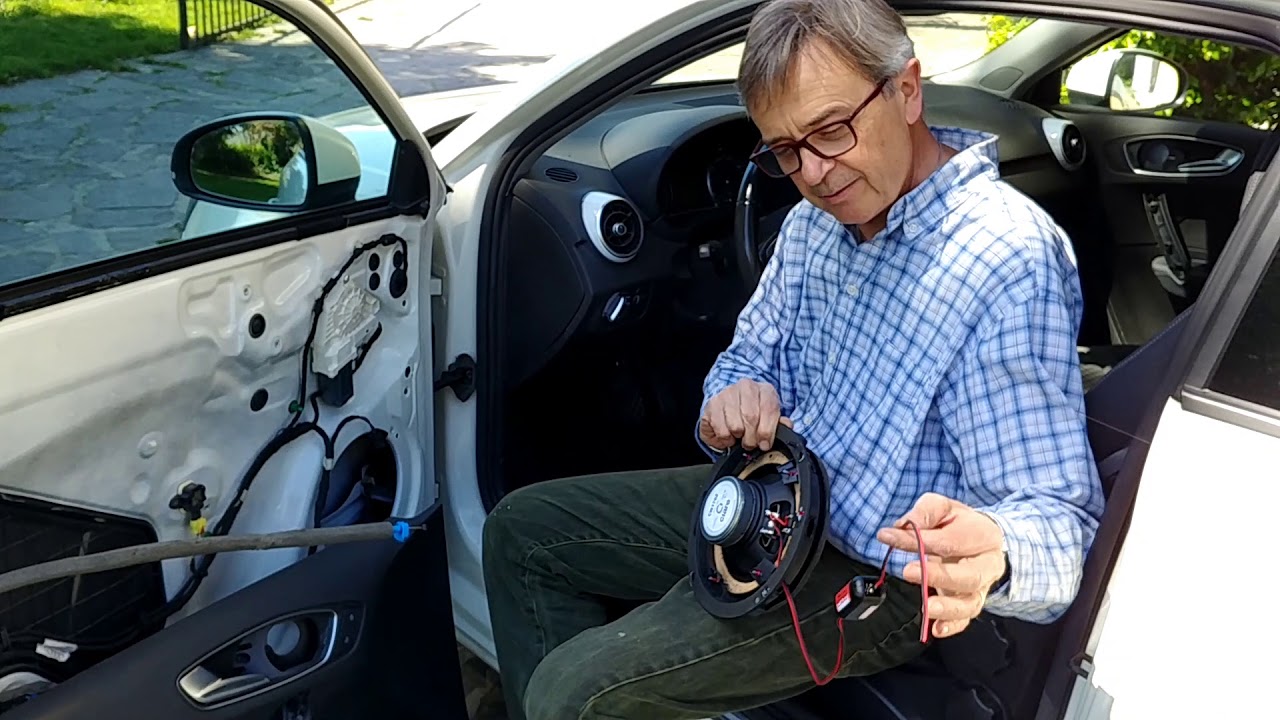 Upgrade impianto audio Audi A1 con kit Ciare