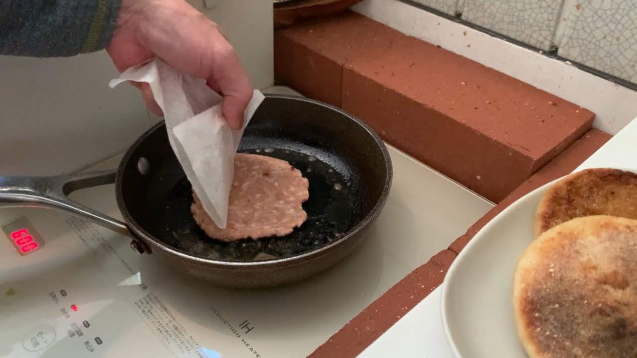 床屋メシ | Breakfast Sausage ブレックファスト ソーセージ | Sausage and Egg Muffin ソーセージ エッグ マフィン | Barber Meal