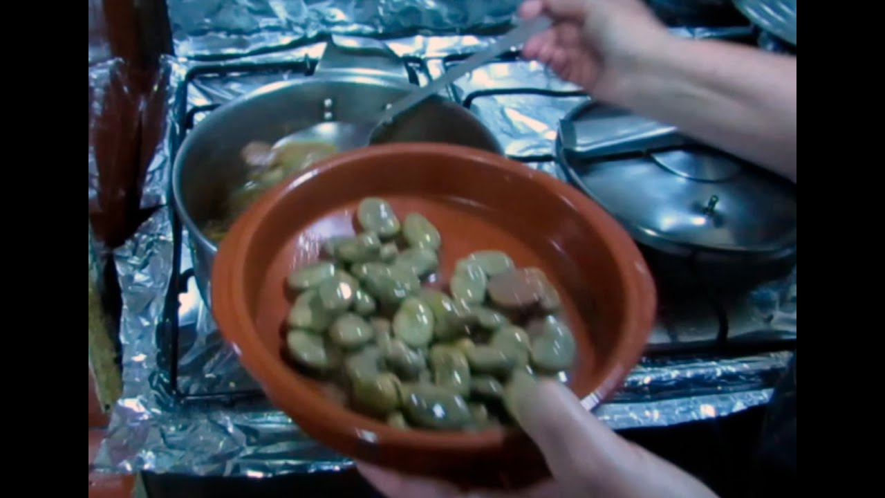 Receta y conserva de Fabes bollies picantes (habas cocidas picantes)