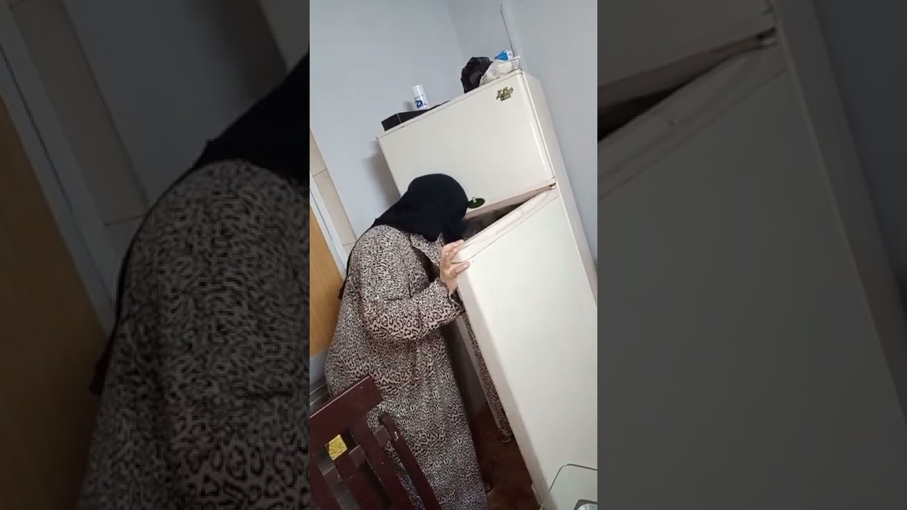 الجارة الحشرية 😂😜