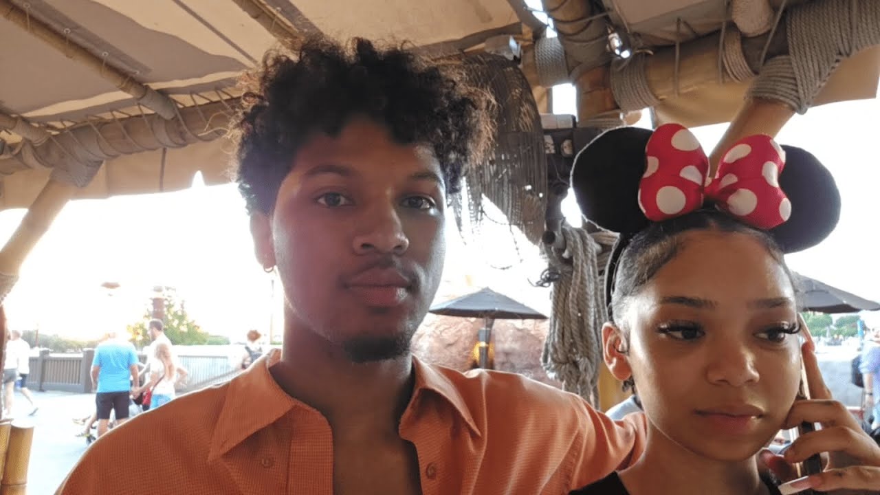 AMARE FROST & JESSIKA THE PRANKSTER GO TO DISNEYLAND