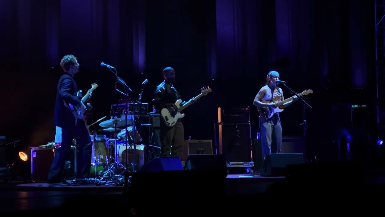 Big Thief Beautiful World @ Berkeley