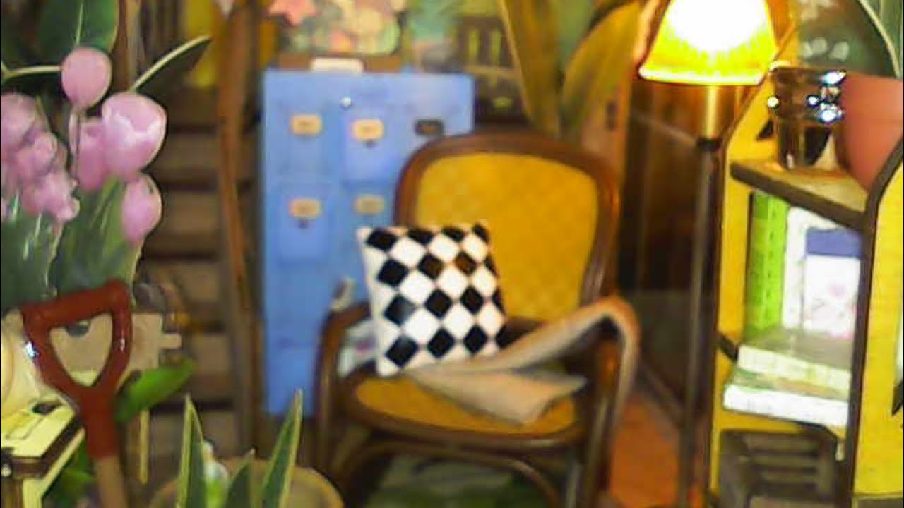 Garden House Book Nook Video Tour @StepCatStudios