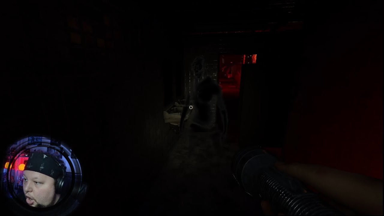 Ghost Detectives In Red! Halloween Bonus! Phasmophobia