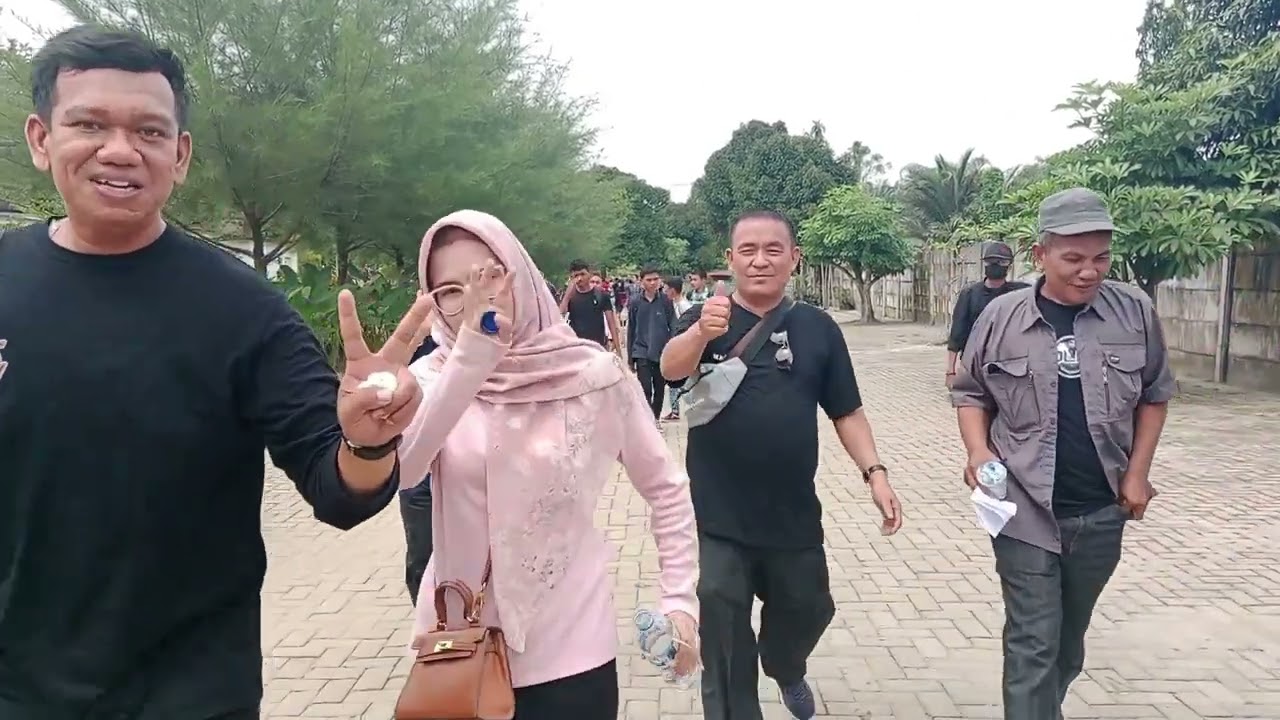 karya wisata UPT SMP Negeri 13 Medan sekaligus pelepasan kelas IX di Park Zoo & Resort Medan.