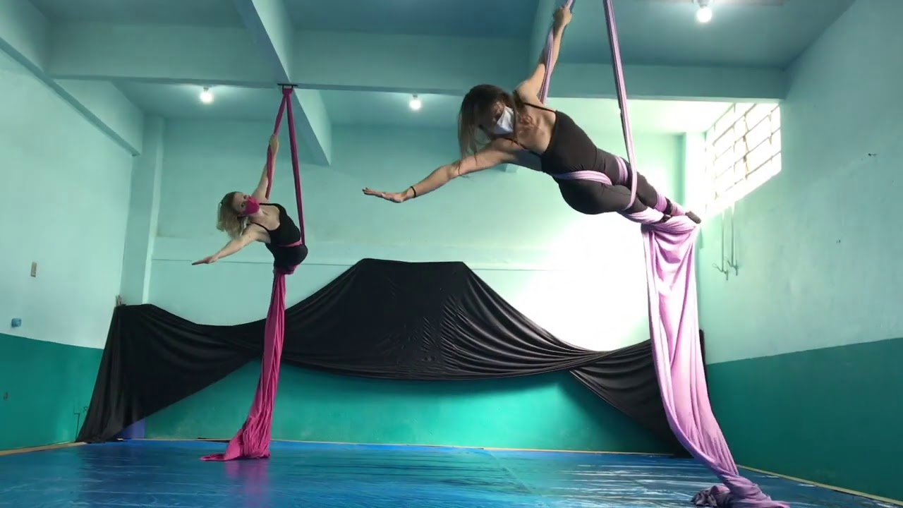 Tecido Acrobático Duo Iniciante