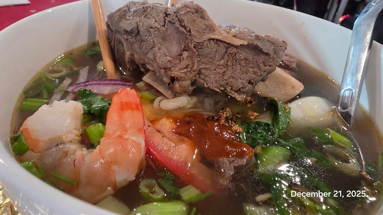 Pho with American friends. How to make a gooood PHO