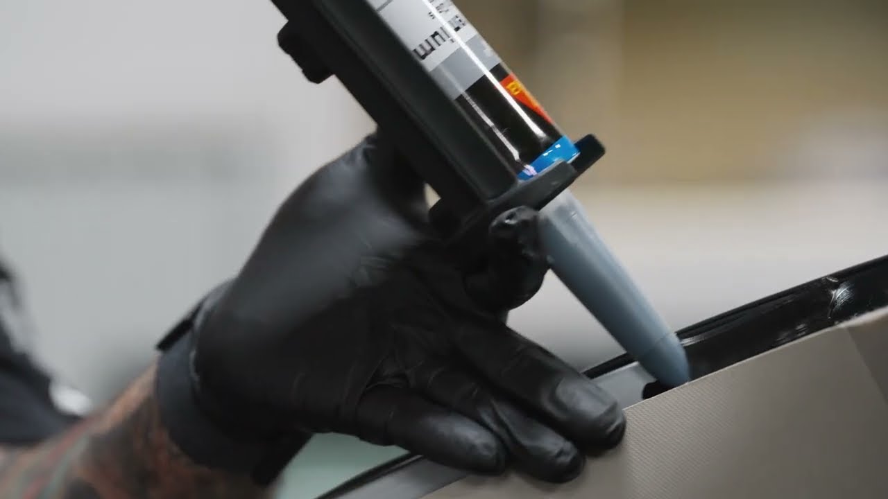 Sikaflex® P2G Premium – Launch Video & Crash Test