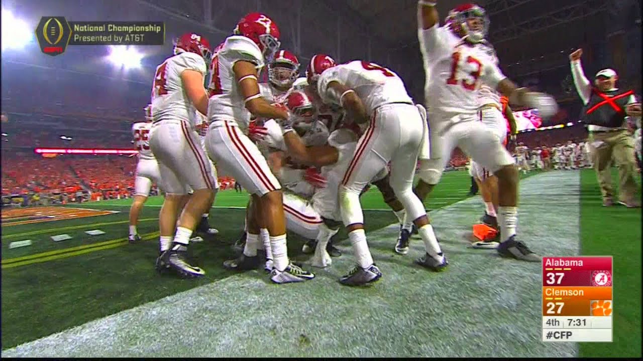Kenyan Drake returns kickoff 95 yards for a touchdown - Alabama vs Clemson