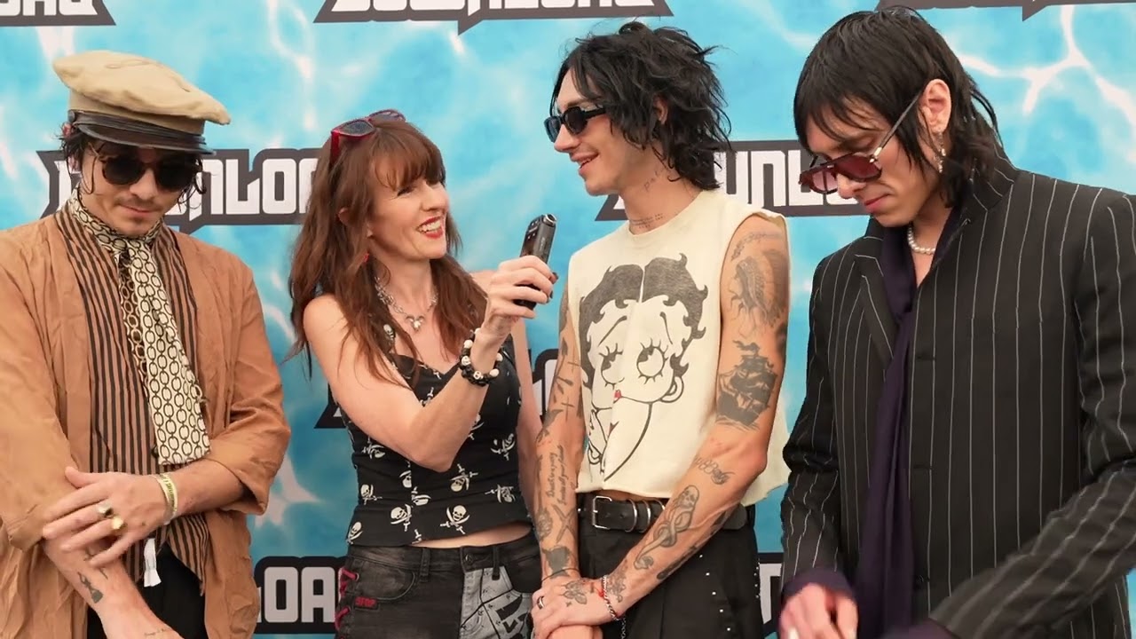 PALAYE ROYALE   @Download2025⁩  with Louise Phillips