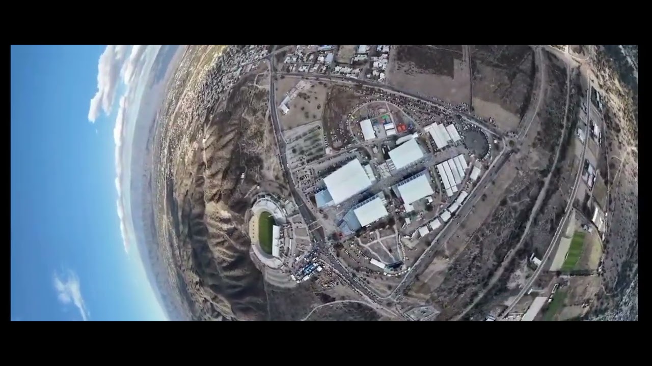 Catamarca fiesta del Poncho imagen dron a&eacute;rea noche d&iacute;a