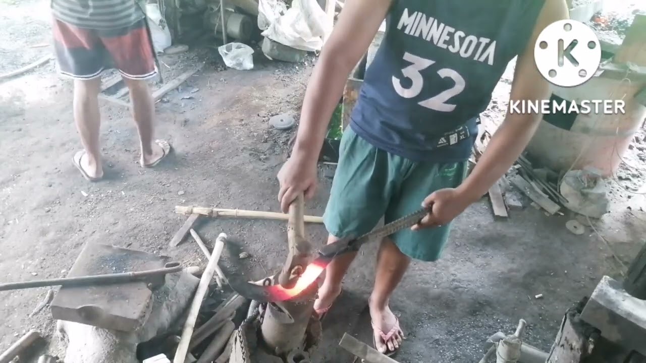 Gaano ba kahirap gumawa ng karit? [coil spring] pang gapas ng pagkain ng mga kambing.pa support po